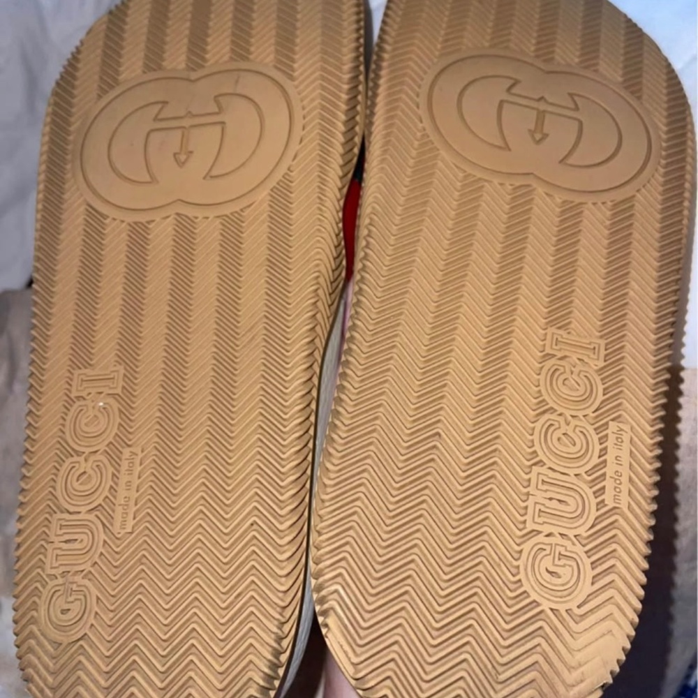 Gucci slides - Picture 3 of 5